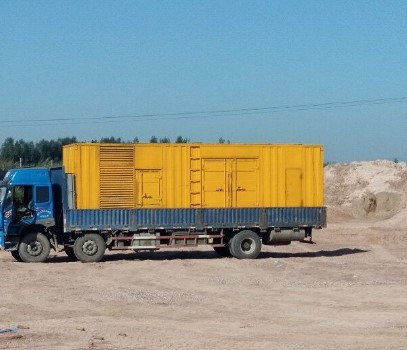 南郊海拔3000m以上地区的变压器外绝缘距离应如何确定？